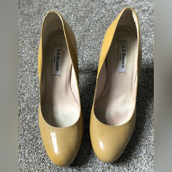 LK Bennett Sledge Platform Pump in Gold or Tan Size 37 EU Shoe or 7 US Shoe - Picture 2 of 13